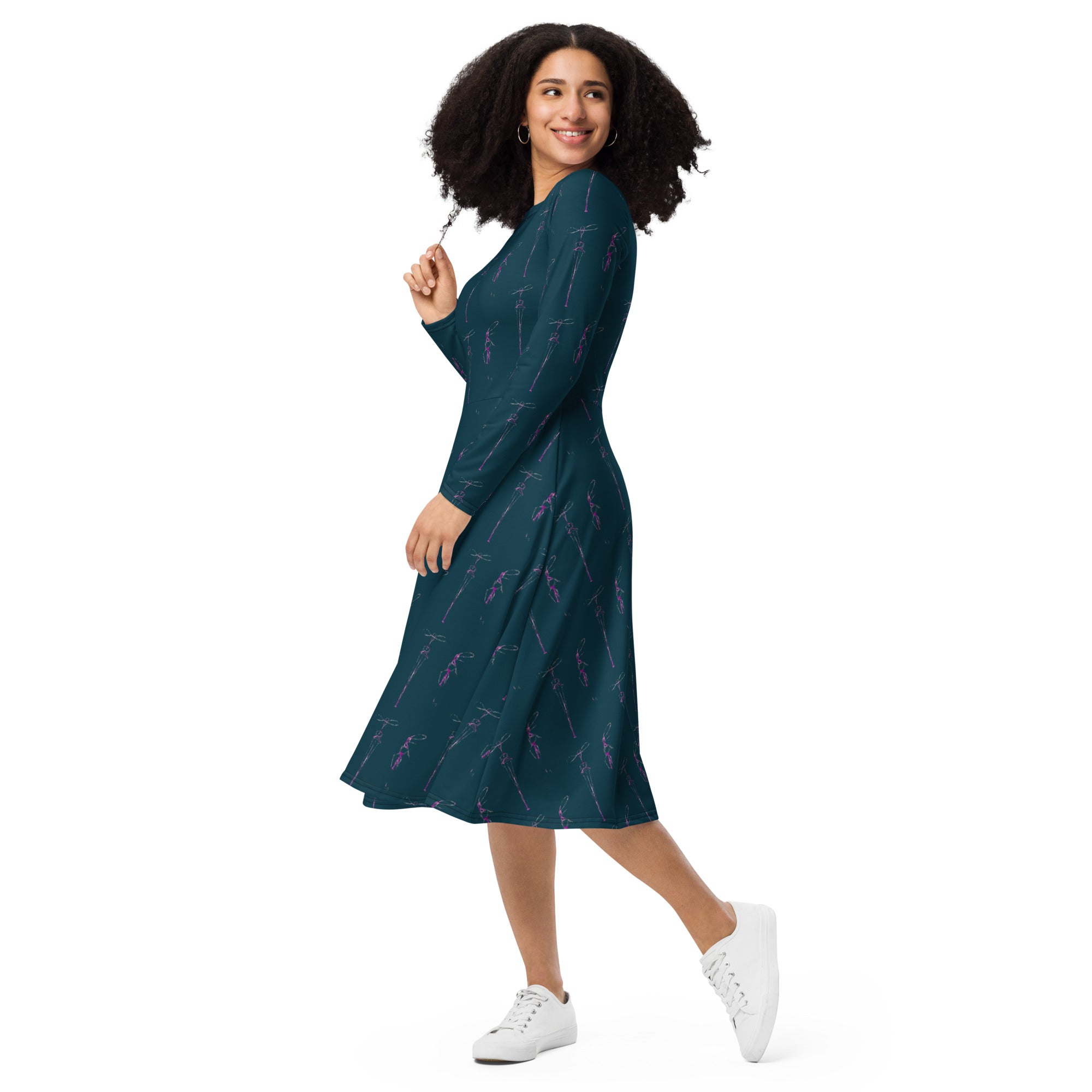 bold print midi dress city lifestyle look
