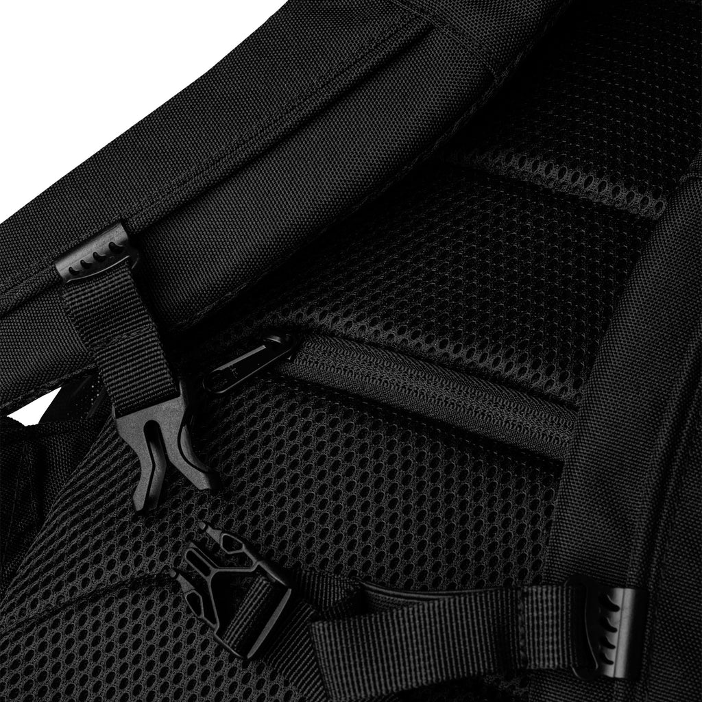  the utility bag showing breathable mesh padding.