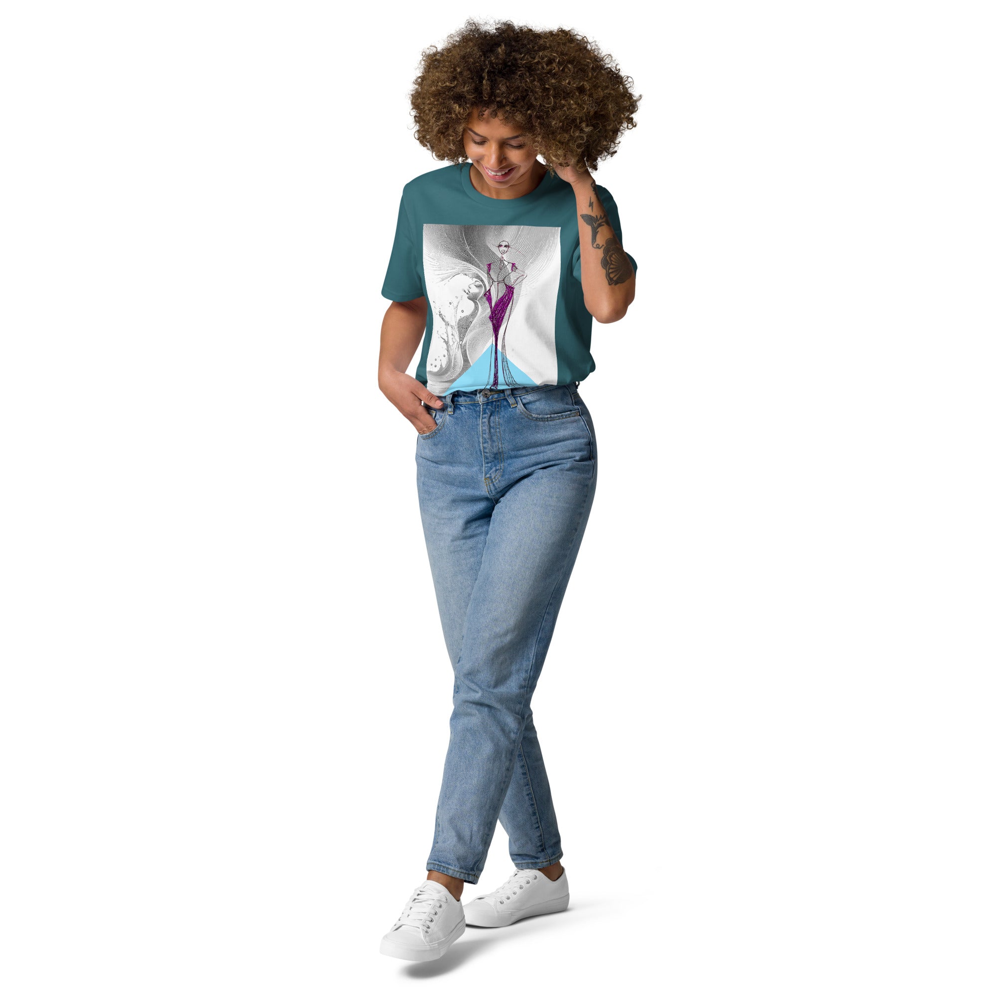 bold artistic t-shirt magenta line drawing fashion