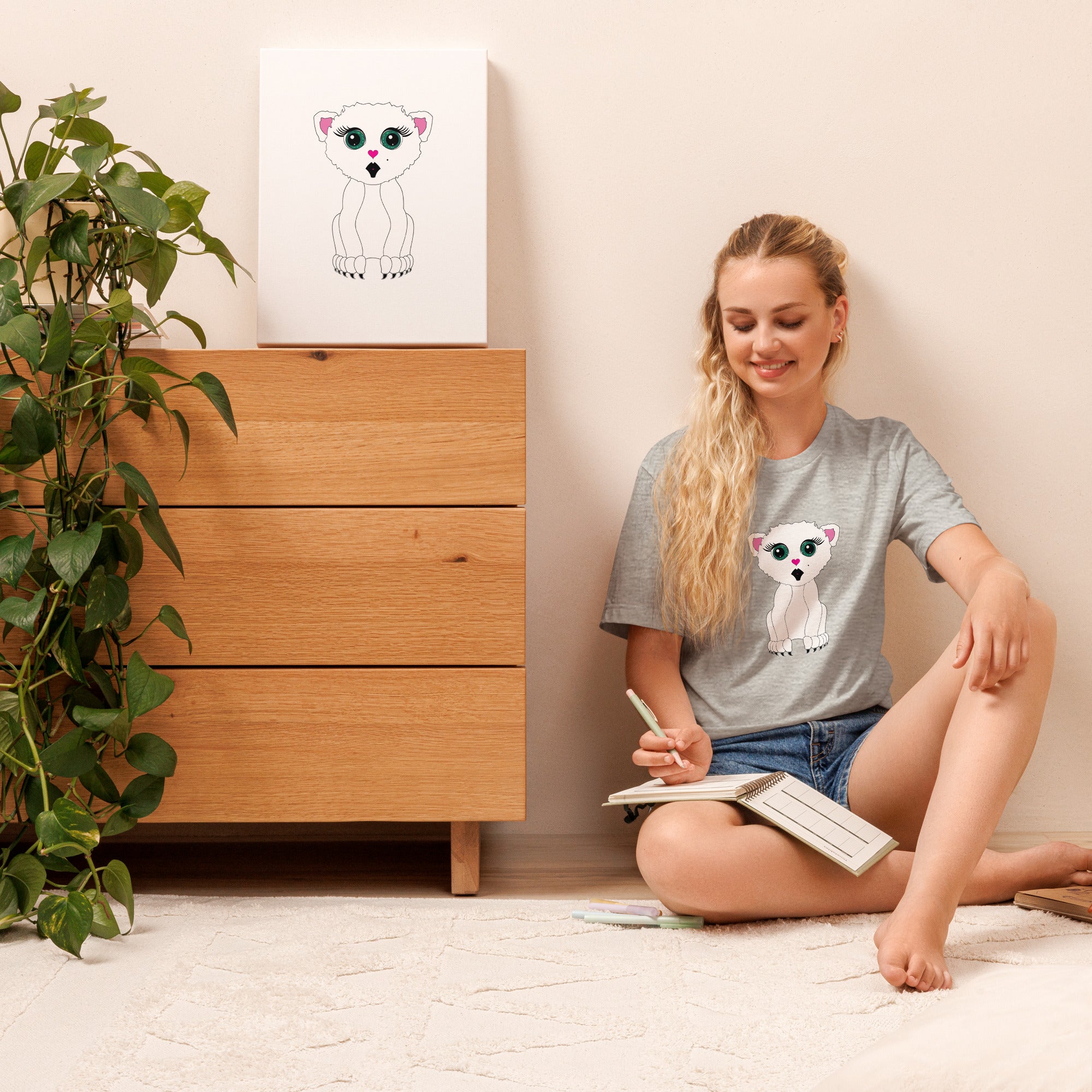 Fluffy Animal Art Graphic T-Shirt Gift for Animal Enthusiasts